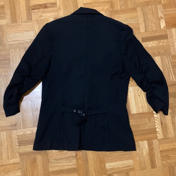 Black blazer in great condition - Picture 2 of 5